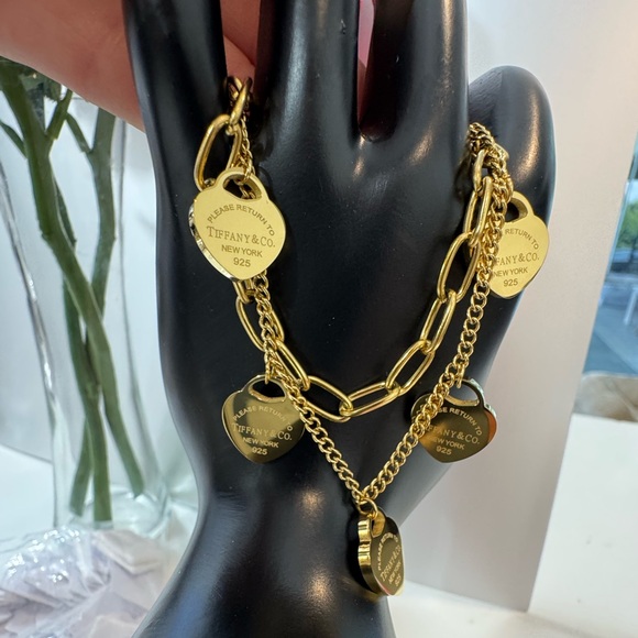 Inspired fashion jewelry charm bracelet - Picture 2 of 7